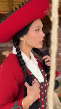 Screenshot_20250602_063328_Video Player.jpg