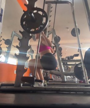 Screenshot_20250604_071416_Video Player.jpg