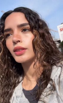 Screenshot_20250612_000116_Video Player.jpg