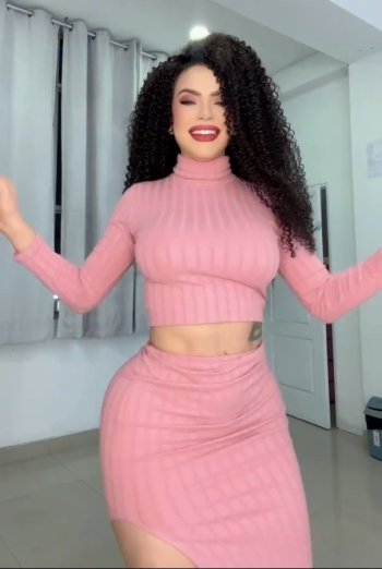 Screenshot_20250617_232554_Video Player.jpg