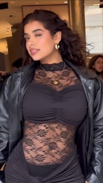 Screenshot_20250622_092221_Video Player.jpg