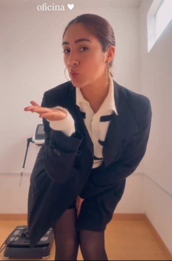 Screenshot_20250625_222103_Video Player.jpg