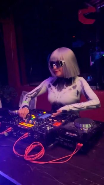 Secuencia 01.00_00_21_05.Imagen fija092.jpg