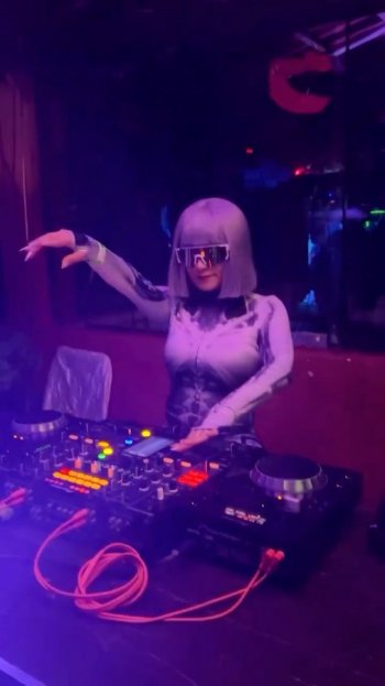 Secuencia 01.00_00_27_20.Imagen fija093.jpg