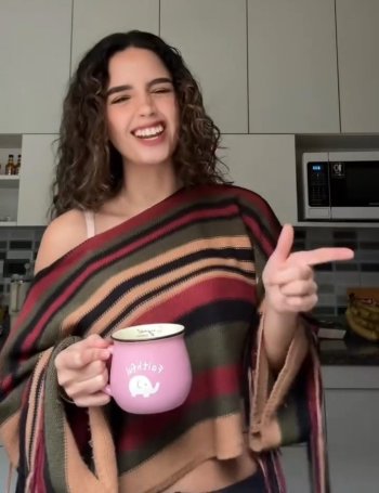 Screenshot_20250715_084515_Video Player.jpg