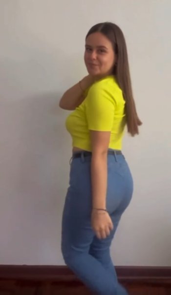 Screenshot_20250719_125556_Video Player.jpg