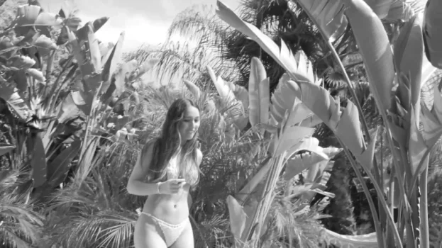 ¡ME MUDÉ A UNA MANSIÓN EN LOS ÁNGELES! 😱🏡 - YouTube - Brave 10_08_2025 10_14_03.webp