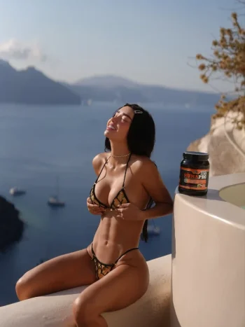 arianajames 11082002503.webp