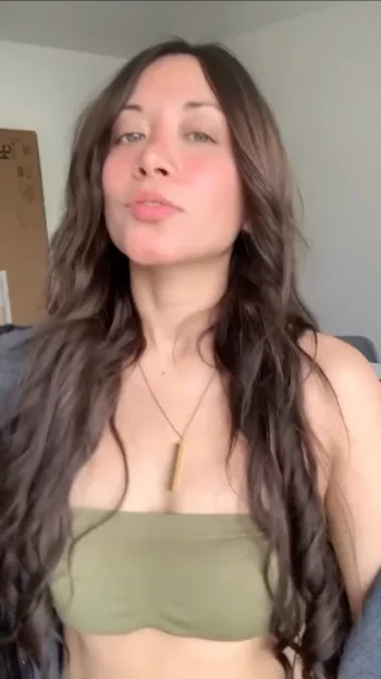 Screenshot_20250824_093406_Video Player.webp