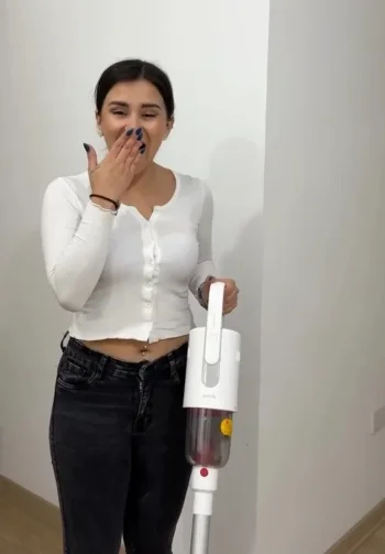 Screenshot_20250828_102405_Video Player.webp