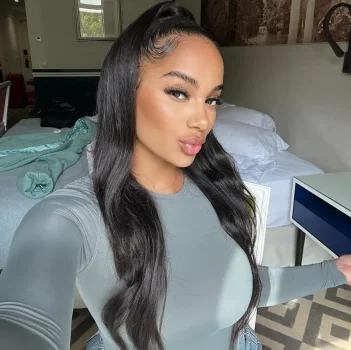 Pretty face but her soul prettier🩶 (1).webp