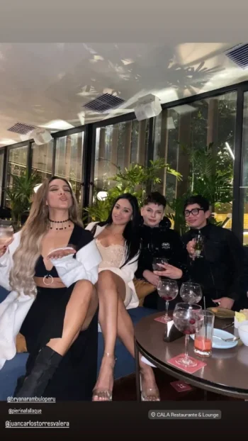 pamela_calle_salida_amigos.webp pamela_calle_salida_amigos.webp