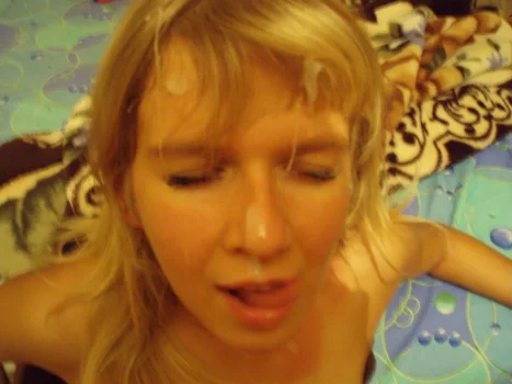 Sexy Blonde Posing and in Action 130226067.webp