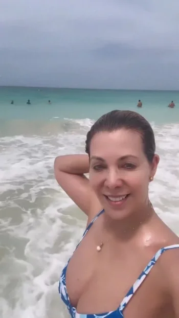 71a6fd62-90d0-413f-af32-e9cb4ad218c1 - frame at 0m2s.webp