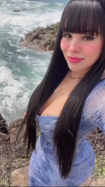 Screenshot_20251002_234802_Video Player.webp