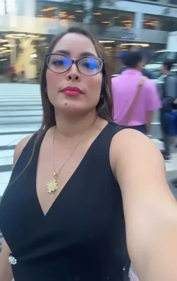 Screenshot_20251007_170047_Video Player.webp