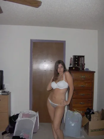 Amateur Teen 130410009.webp