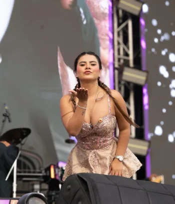 thamara_gomez_oficial_1760209967_3741234825354387776_8952045931 (1).webp