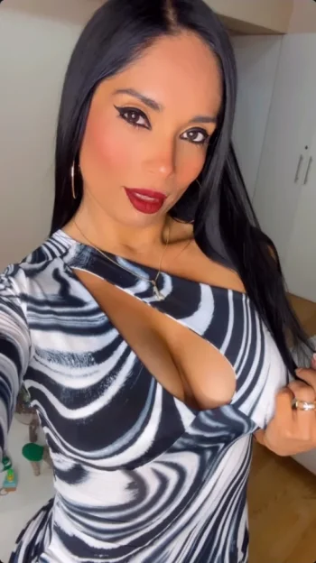 Screenshot_20251022_053642_Instagram.webp Screenshot_20251022_053642_Instagram.webp