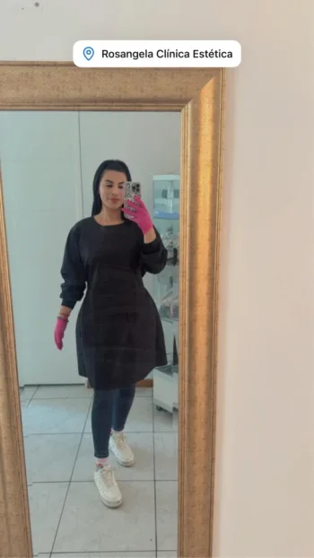 rossy_aguirre_selfie_uniforme_trabajo_1.webp rossy_aguirre_selfie_uniforme_trabajo_1.webp