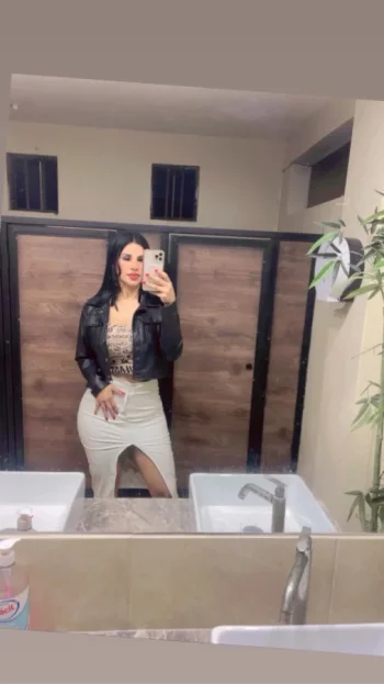 rossy_aguirre_selfie_1.webp rossy_aguirre_selfie_1.webp