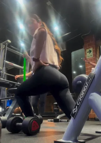 Screenshot_20251127_001257_Video Player.webp