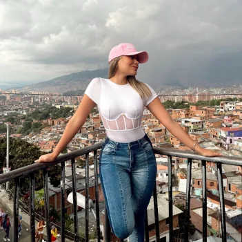 eeeeeeeeeeeeeeeeee (19).webp