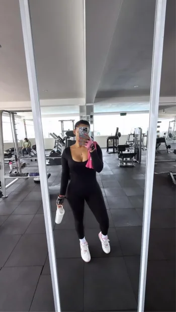 rossy_aguirre_selfie_gym.webp