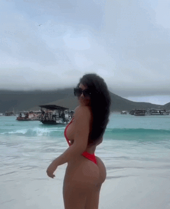 maricielo_linares_bikini_rojo.gif