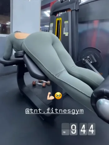 Screenshot_20251215_001424_Video Player.webp