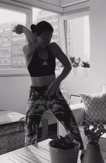 Screenshot_20260108_182116_Video Player.webp