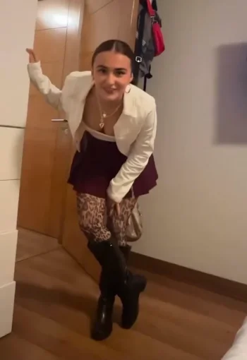 Screenshot_20260124_004532_Video Player.webp