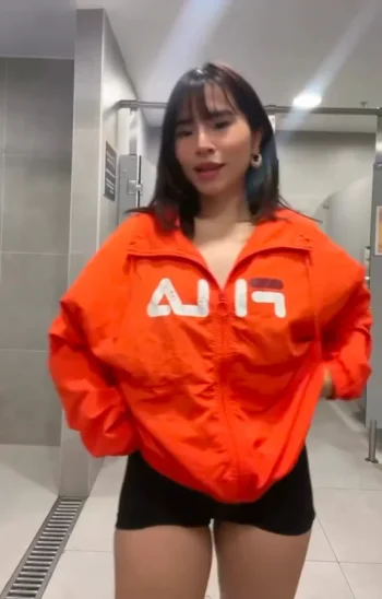 Screenshot_20260124_234132_Video Player.webp