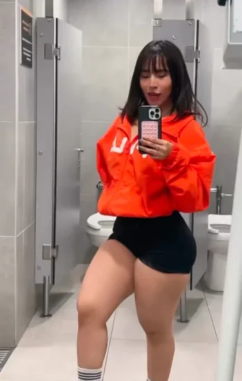 Screenshot_20260124_234329_Video Player.webp