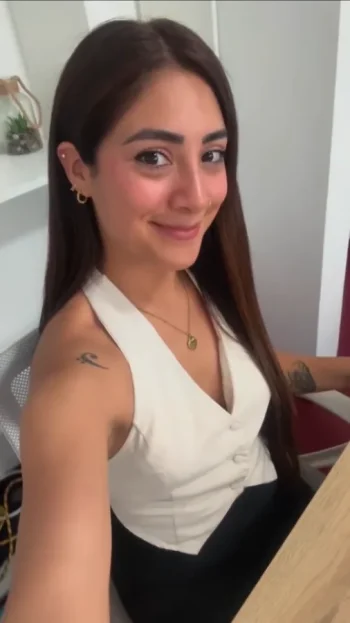 Screenshot_20260124_235934_Video Player.webp