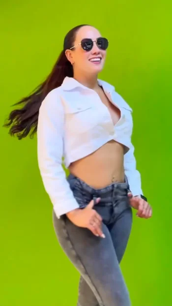 Screenshot_20260129_014953_Video Player.webp