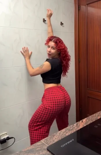 Screenshot_20260205_093141_Video Player.webp