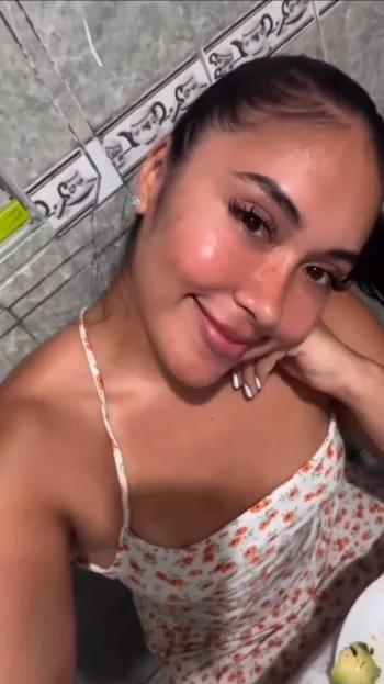 Screenshot_20260206_062344_Video Player.webp