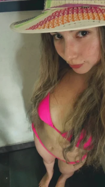 Screenshot_20260207_085636_Video Player.webp