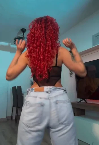 Screenshot_20260209_013036_Video Player.webp