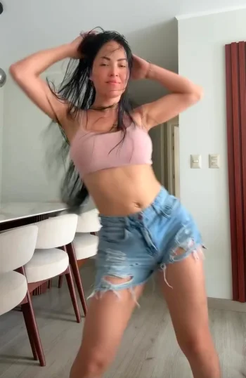 Screenshot_20260209_074935_Video Player.webp