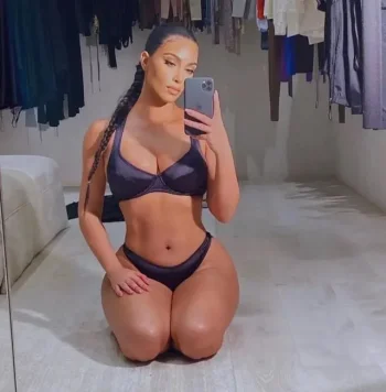 kim-kardashian-is-so-sexy-v0-p19xqpy6tz1f1.webp kim-kardashian-is-so-sexy-v0-p19xqpy6tz1f1.webp