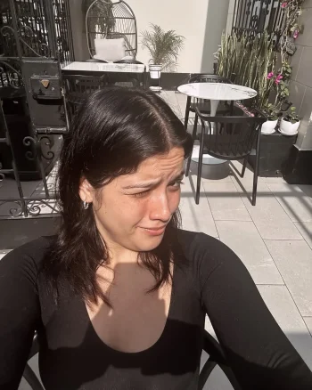 Sin un sol pero viva 🥹🤍. Gracias por todos sus mensajes de recuperación pronta!!! Un montón d...webp Sin un sol pero viva 🥹🤍. Gracias por todos sus mensajes de recuperación pronta!!! Un montón d...webp