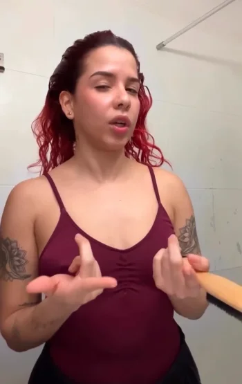 Screenshot_20260218_181932_Video Player.webp