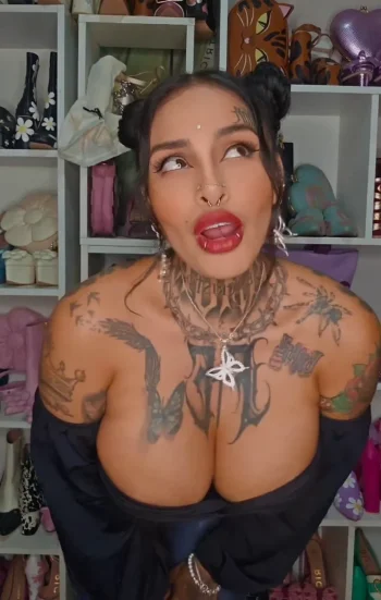 Screenshot_20260222_010157_Video Player.webp