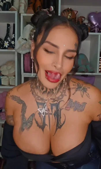 Screenshot_20260222_010220_Video Player.webp