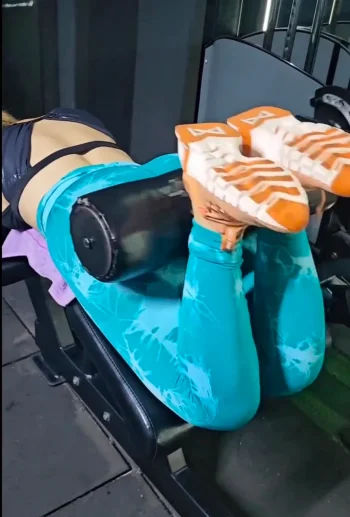 Screenshot_20260222_010938_Video Player.webp