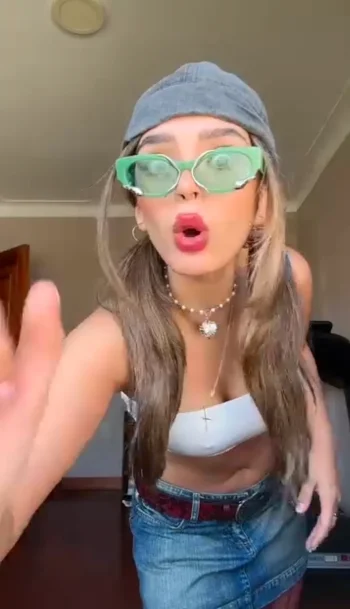 Screenshot_20260227_235935_Video Player.webp