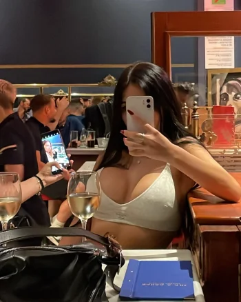 una noche en Barcelona 🐭.webp