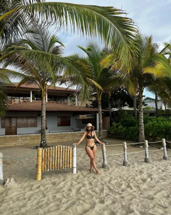 En el mar la vida es más sabrosa ❤️#tumbes #puntasal (1).webp